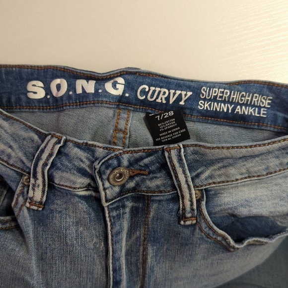 S. O. N. G. Jeans Curvy Acid Washed Junior's Size‎ 7 Skinny Stretch Distressed - Picture 8 of 12